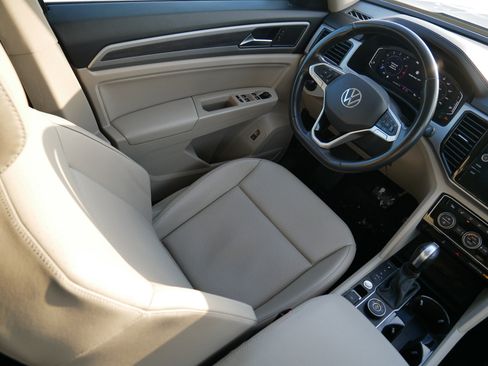 Used 2021 Volkswagen Atlas SEL image 9