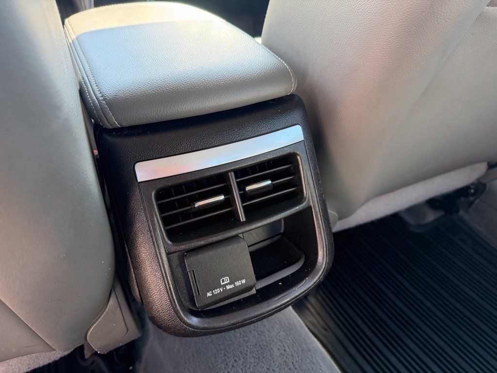 Used 2017 Chevrolet Impala Premier w/ Enhanced Convenience Package FWD image 16
