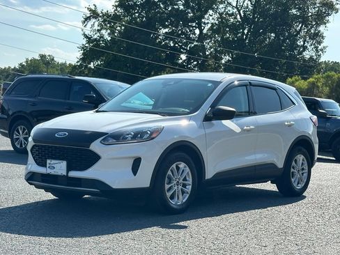 Used 2022 Ford Escape SE w/ Convenience Package FWD image 2