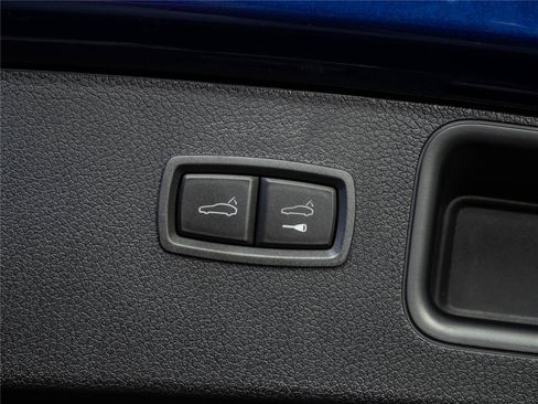 New 2026 Porsche Macan GTS AWD/4WD image 32