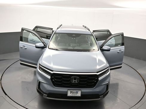 Certified 2024 Honda Pilot Touring image 94