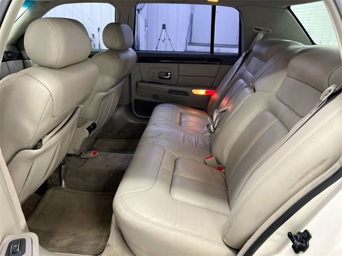Used 1999 Cadillac De Ville D'Elegance image 21