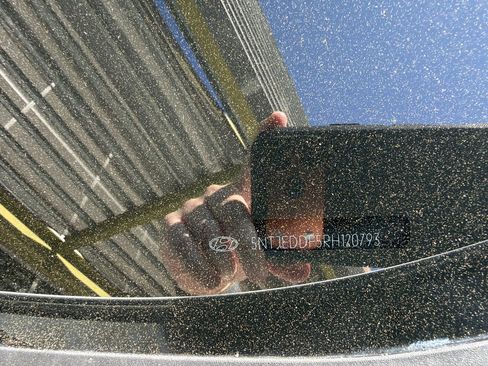 Used 2024 Hyundai Santa Cruz Limited AWD/4WD image 42