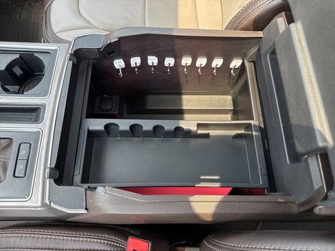 Used 2019 Ford F150 Limited image 30