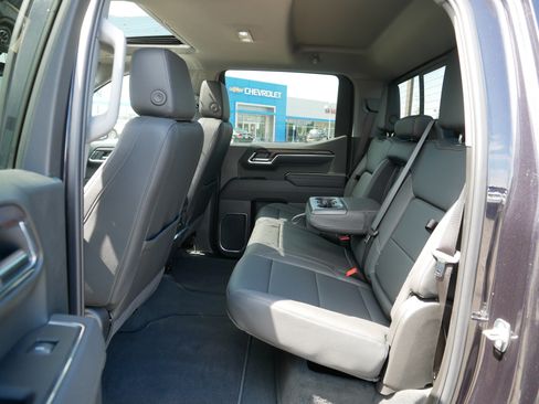 Used 2025 GMC Sierra 1500 SLT w/ SLT Premium Package AWD/4WD image 35