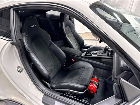 Used 2022 Porsche 911 GT3 RWD image 28