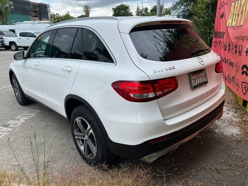 Used 2016 Mercedes-Benz GLC 300 4MATIC image 4