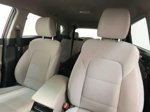 Used 2019 Hyundai Tucson Sport image 14