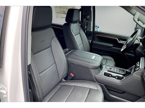 New 2026 GMC Sierra 3500 Denali w/ Denali Reserve Package AWD/4WD image 10