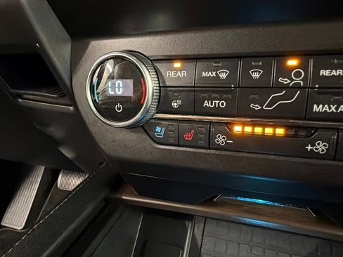 Used 2020 Ford Expedition Max Platinum AWD/4WD image 14