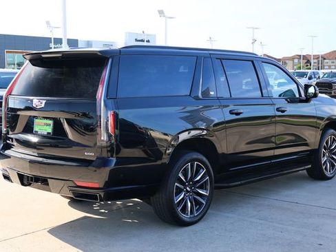 Used 2024 Cadillac Escalade ESV Sport RWD image 6