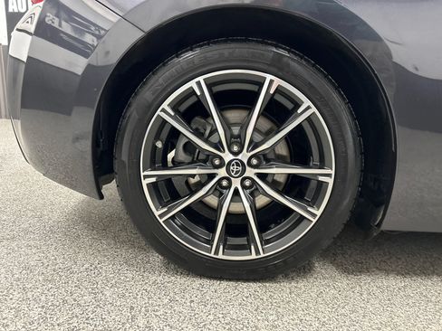 Used 2017 Toyota 86 RWD image 7