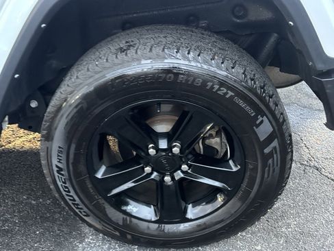 Used 2021 Jeep Wrangler Unlimited Sahara image 13