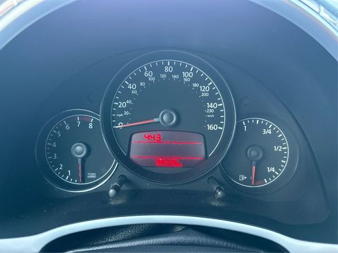 Used 2012 Volkswagen Beetle 2.0T image 17