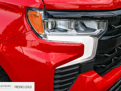 Used 2024 Chevrolet Silverado 1500 LT Trail Boss w/ Convenience Package II AWD/4WD image 10
