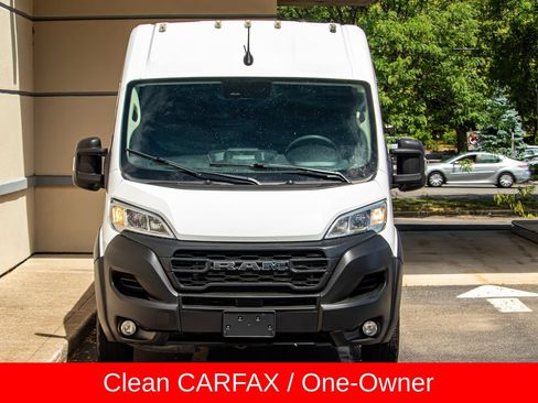 Used 2024 RAM ProMaster 2500 w/ Convenience Group FWD image 2