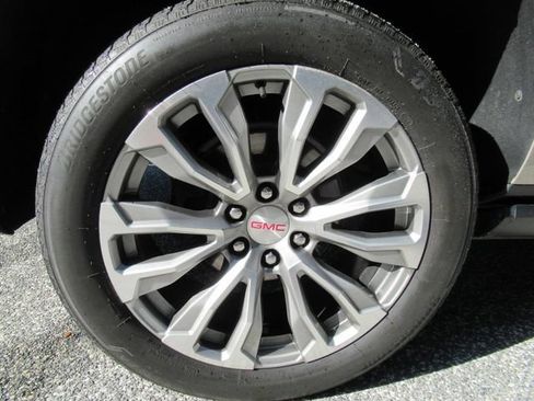 Used 2021 GMC Yukon XL Denali w/ Denali Premium Package RWD image 8