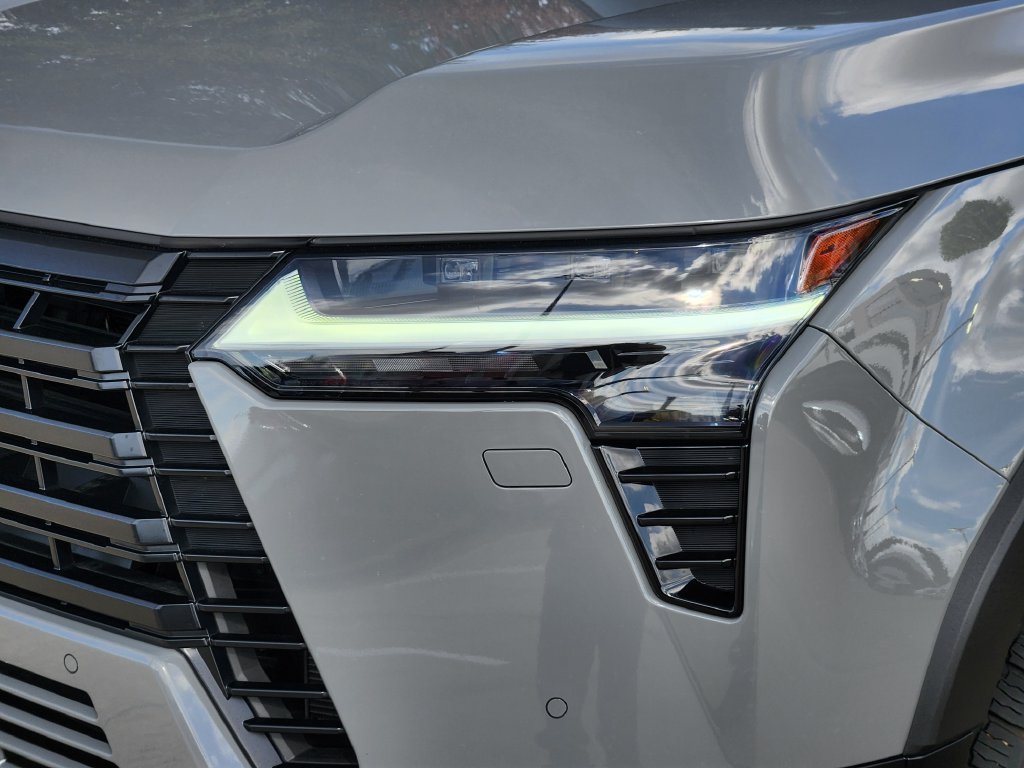 Certified 2025 Lexus GX 550 w/ Accessory Package (CT) AWD/4WD image 9