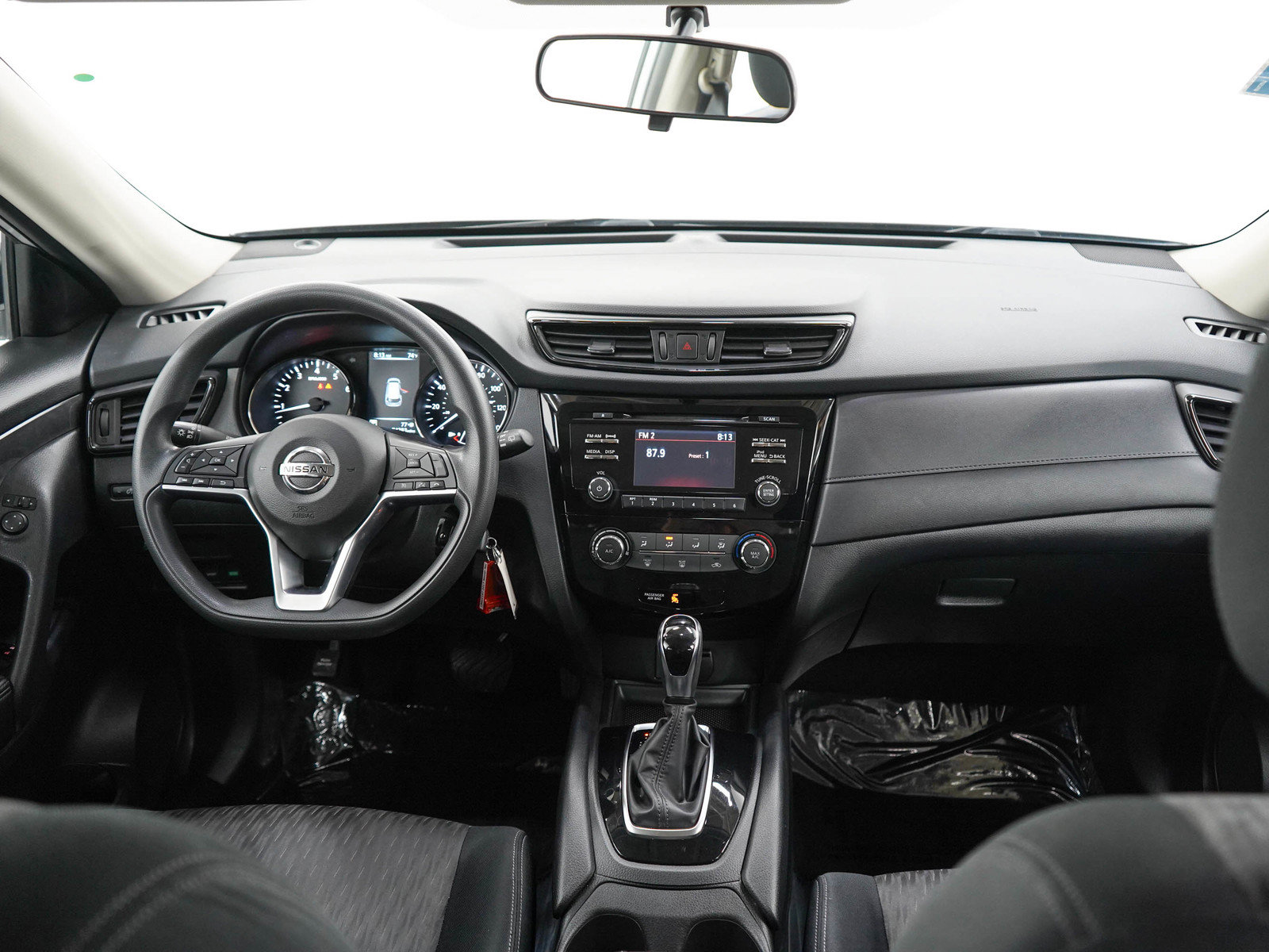 Used 2017 Nissan Rogue S AWD/4WD image 13