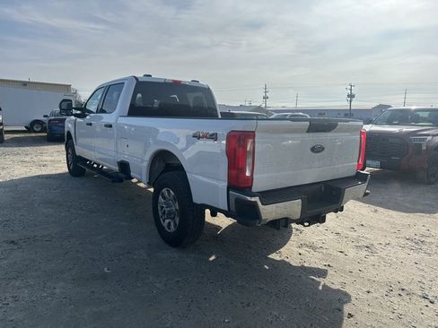 Used 2023 Ford F250 XLT image 3