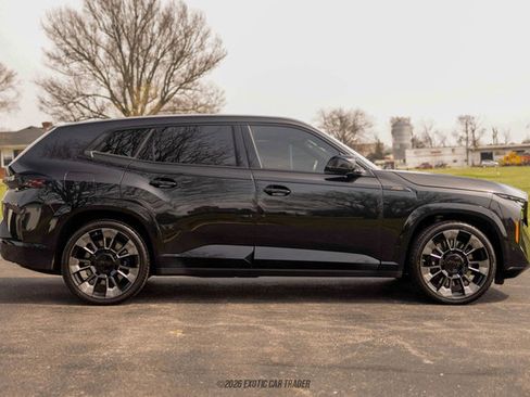 Used 2023 BMW XM image 9