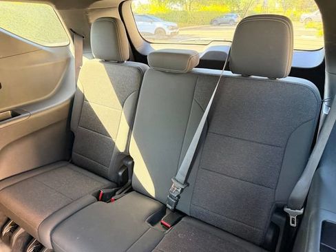 Used 2024 Chevrolet Traverse LT AWD/4WD image 7