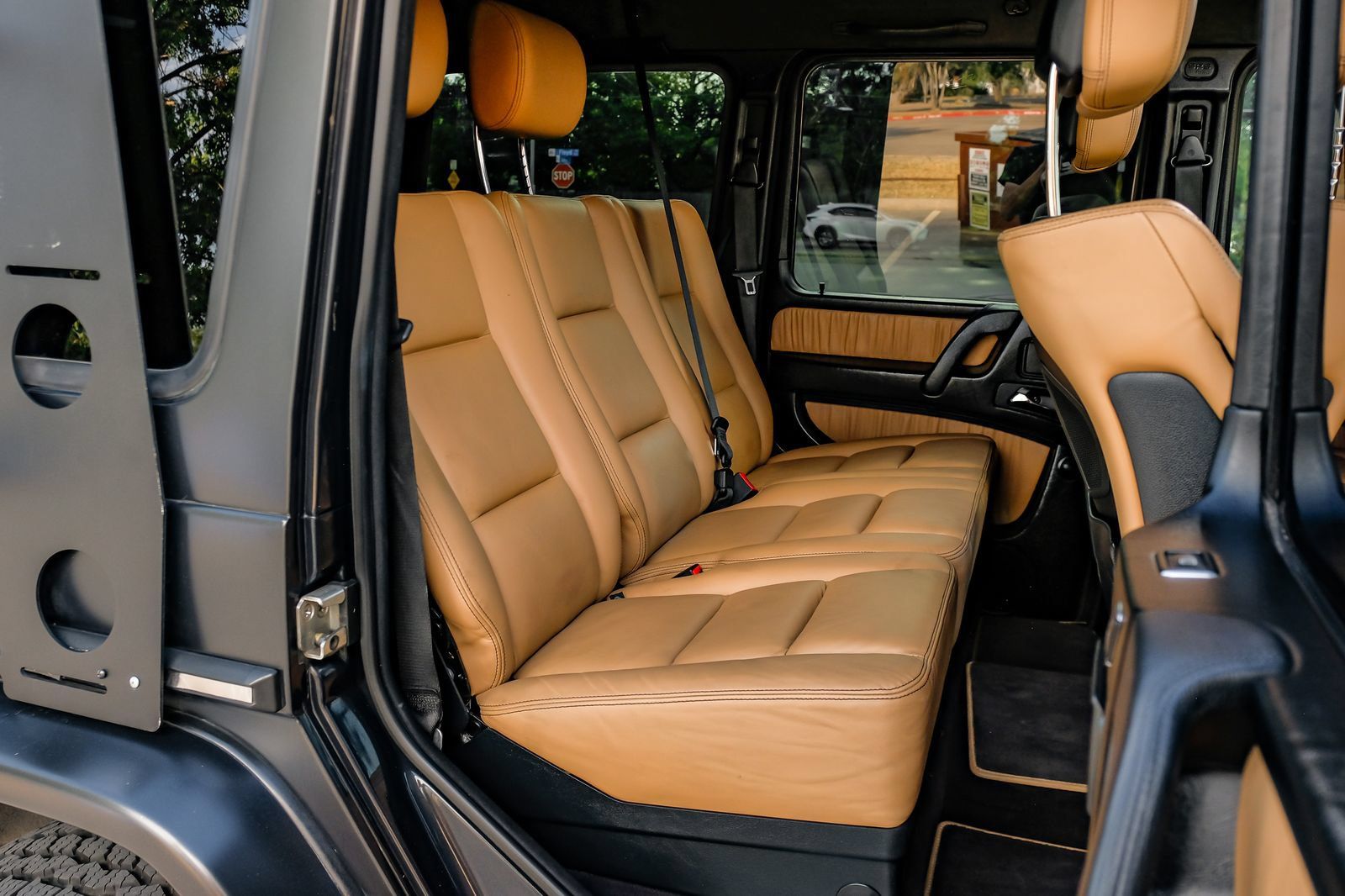 Used 2013 Mercedes-Benz G 63 AMG 4MATIC image 39