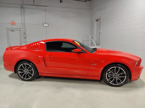 Used 2014 Ford Mustang GT Premium RWD image 6