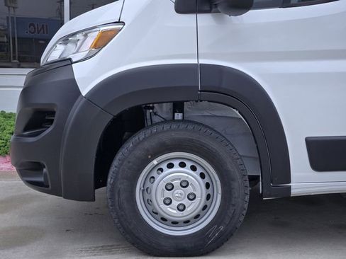 Used 2025 RAM ProMaster 2500 FWD image 8