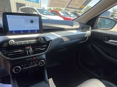Used 2020 Ford Escape SEL AWD/4WD image 19