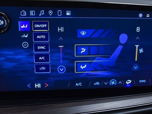 Used 2025 Chevrolet Suburban LS AWD/4WD image 23