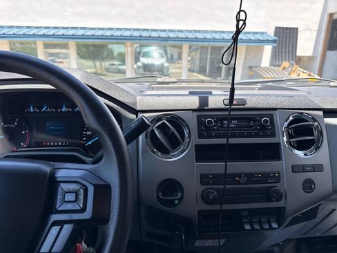 Used 2023 Ford F650 2WD Regular Cab Super Duty image 17