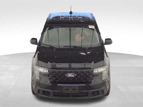 Used 2025 Ford Maverick XLT w/ XLT Luxury Package image 2