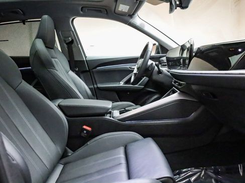 Certified 2025 Audi Q5 Premium Plus w/ Premium Plus image 18