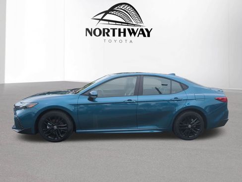 Used 2026 Toyota Camry SE w/ Convenience Package AWD/4WD image 12