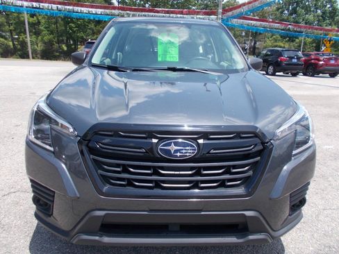 Used 2022 Subaru Forester AWD/4WD image 2