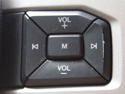 Used 2017 Ford F150 Lariat w/ Equipment Group 502A Luxury image 31