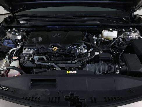Used 2023 Toyota Camry SE FWD image 33