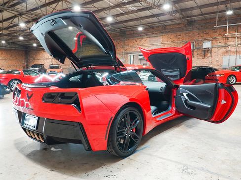 Used 2019 Chevrolet Corvette Stingray Coupe w/ Battery Protection Package RWD image 30