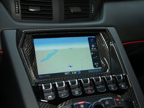 Used 2021 Lamborghini Aventador SVJ image 19