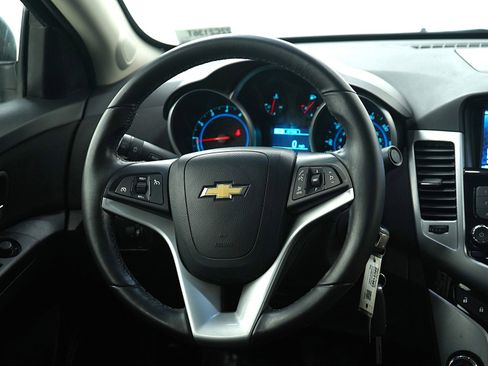 Used 2013 Chevrolet Cruze LT image 14
