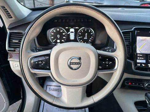 Used 2016 Volvo XC90 T6 Momentum w/ Momentum Plus Package image 31