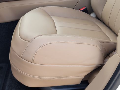 New 2025 Land Rover Range Rover SE image 23