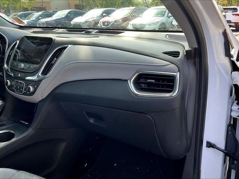 Used 2021 Chevrolet Equinox Premier image 15
