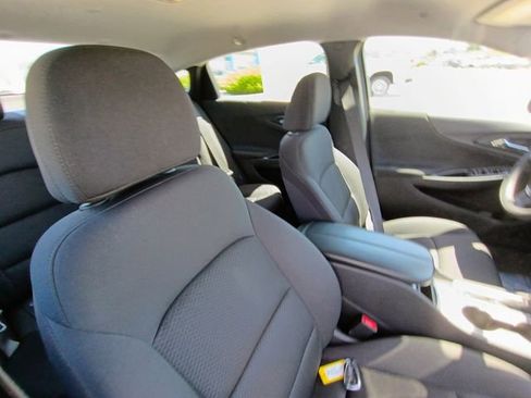 Used 2023 Chevrolet Malibu LT FWD image 19