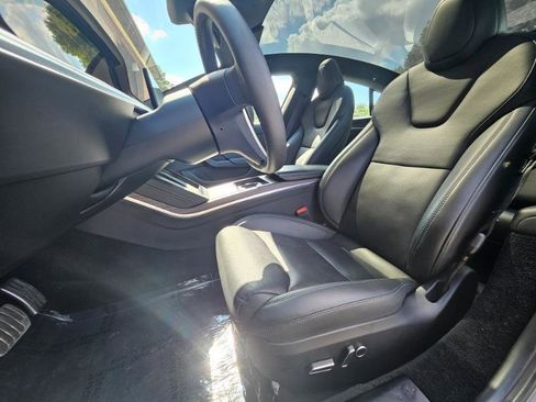 Used 2023 Tesla Model S AWD/4WD image 37