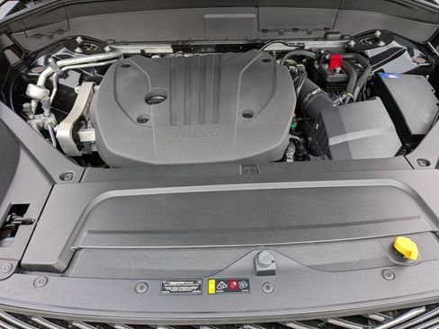 Used 2026 Volvo XC90 B5 Plus w/ Protection Package image 23