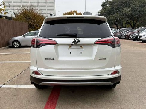 Used 2017 Toyota RAV4 Limited image 5