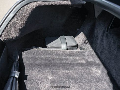 Used 2015 Aston Martin Vanquish Coupe RWD image 86