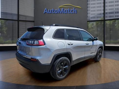 Used 2020 Jeep Cherokee Latitude Plus AWD/4WD image 9